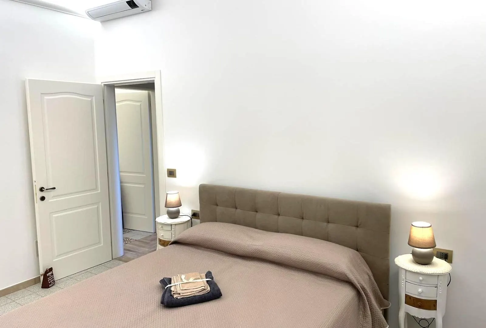 Apartment Brand New !!! Ancient Bologna Centrale Liberty Style Completely Renovated 2025 Italy